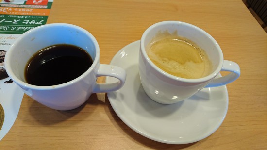 ドリップコーヒーと泡立ち式コーヒー