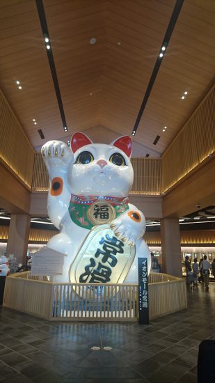 イオンモール常滑招き猫